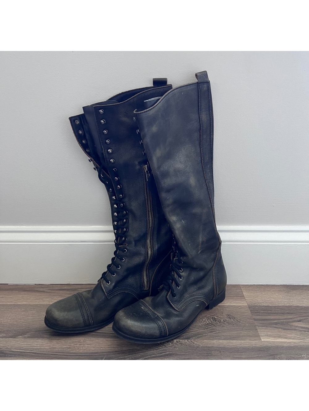 Steve Madden Women's Black Knee High Lace Up Leather Boots Size 8